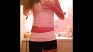 Long porr med milf Legs-video med förföriska Nia Nixon från Shoplyfter