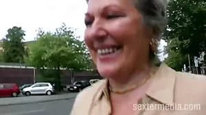 Missionssnack med heta Cornelia från Dirty porr för kvinnor Flix