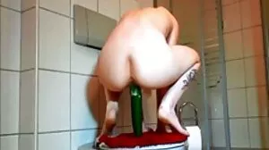 Kort hårfilm med passionerade Athena Rayne från rysk porr Perv City