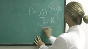 Doggystyle-sex med förföriska Emily Thorne milf porr från Bang!