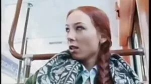 Långt hår video med sexiga Kendra Spade från svenska tjejer amatör Twistys