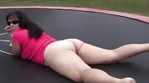On The gratis långa porrfilmer Floor bang med ursnygga Autumn Falls och Gabi Gold från Twistys